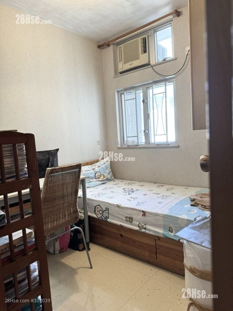 德強苑 售盤 3 房 , 1 浴室 574 平方呎