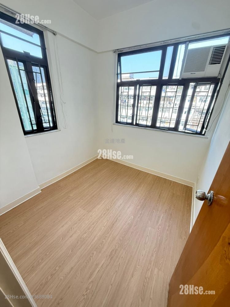龙德大厦 租盘 2 房 , 1 浴室 399 平方尺
