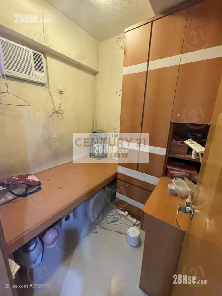 单幢楼房 售盘 3 房 , 1 浴室 389 平方尺