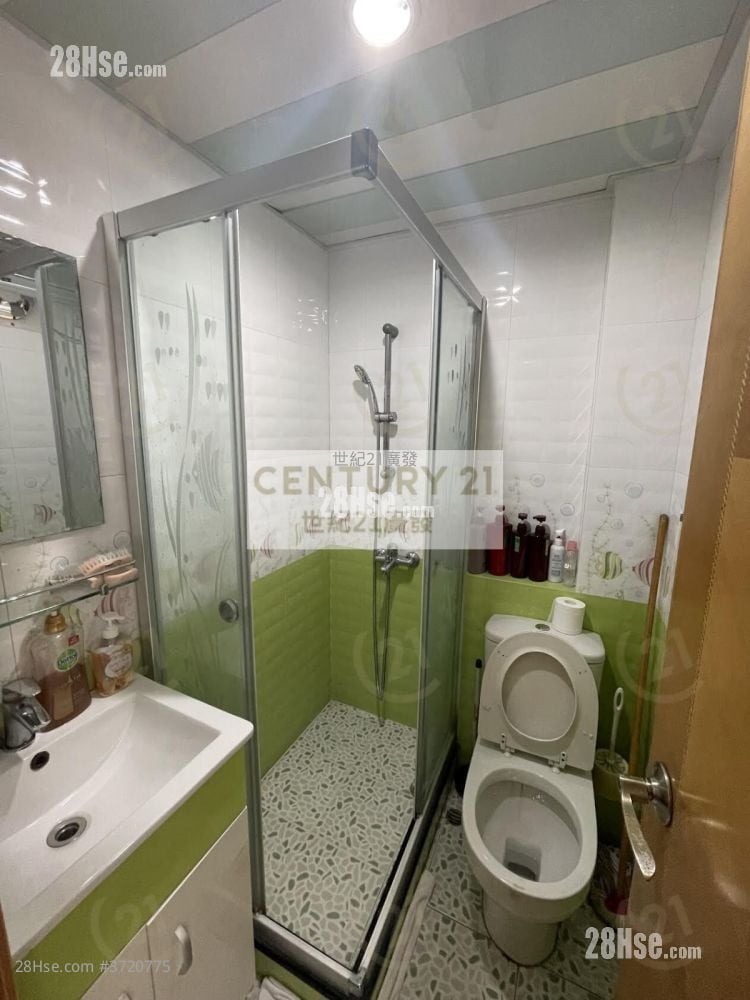 单幢楼房 售盘 3 房 , 1 浴室 389 平方尺