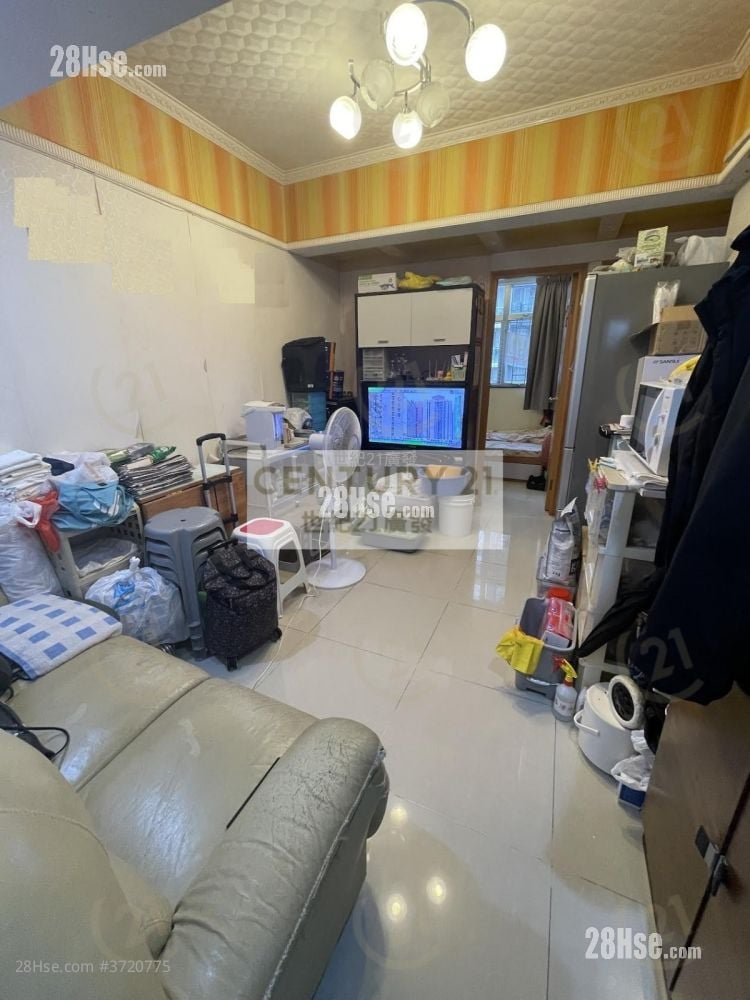 单幢楼房 售盘 3 房 , 1 浴室 389 平方尺