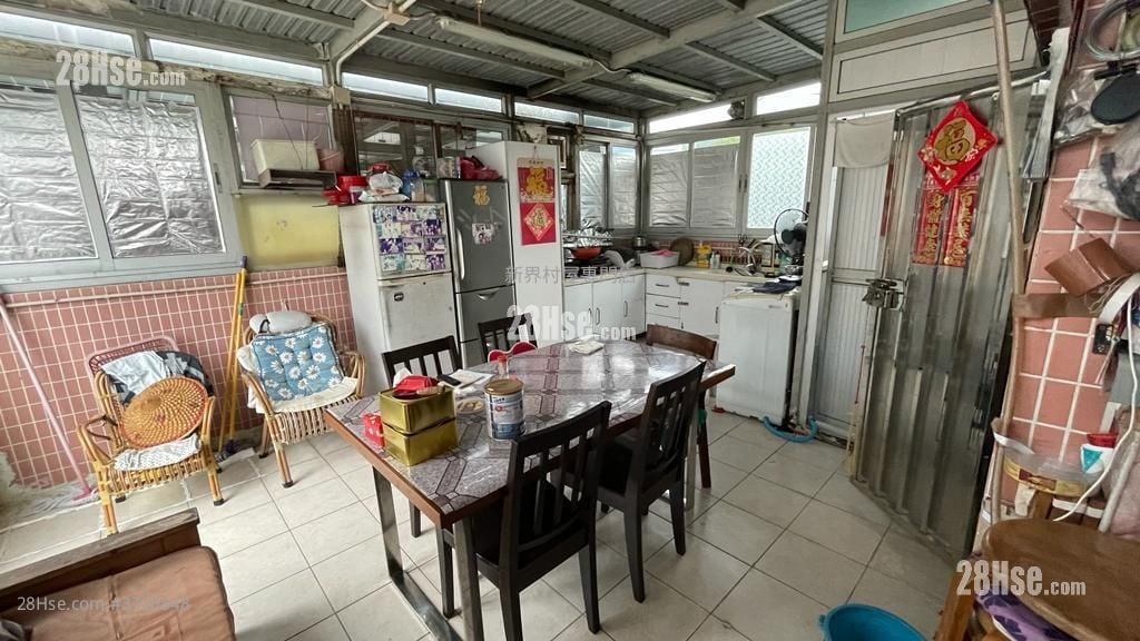 村屋 售盤 3 房 700 平方呎