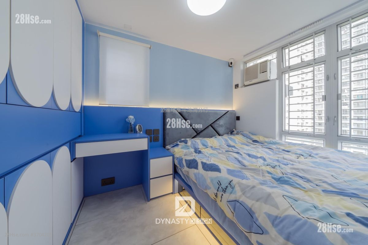 Choi Hing Court Sell 1 Bathroom 452 ft²