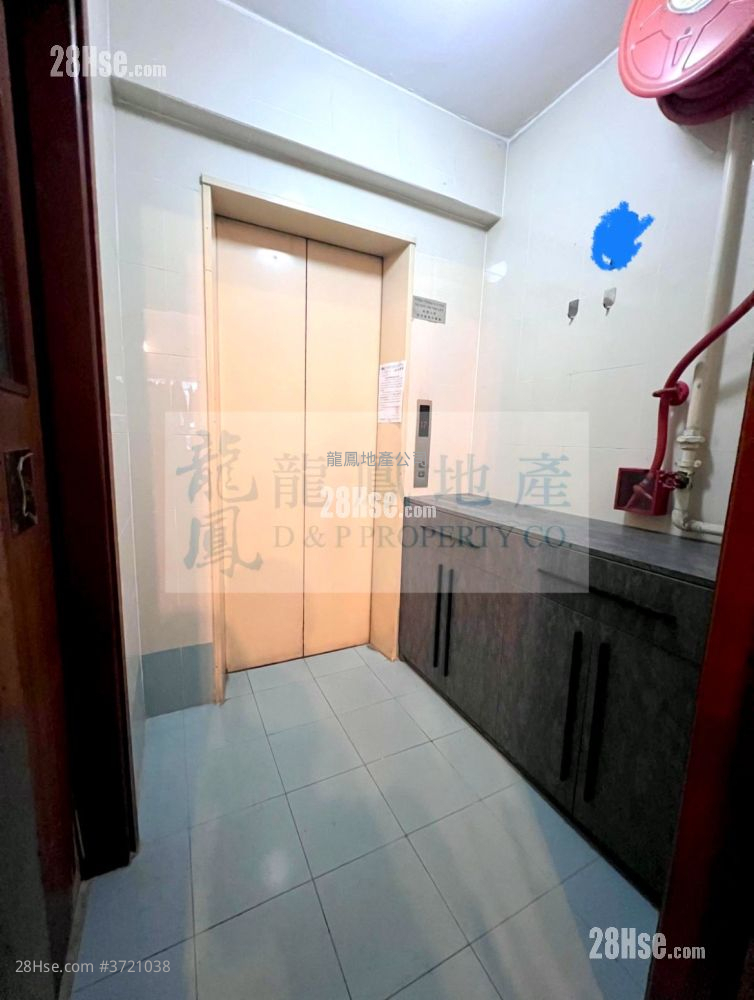 福駿閣 售盤 2 房 , 1 浴室 339 平方呎