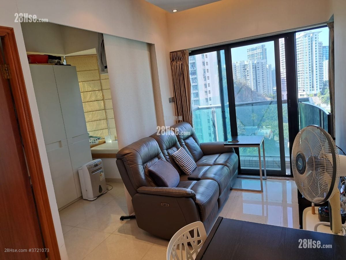 The Oakridge Sell 2 Bedrooms , 1 Bathroom 428 ft²