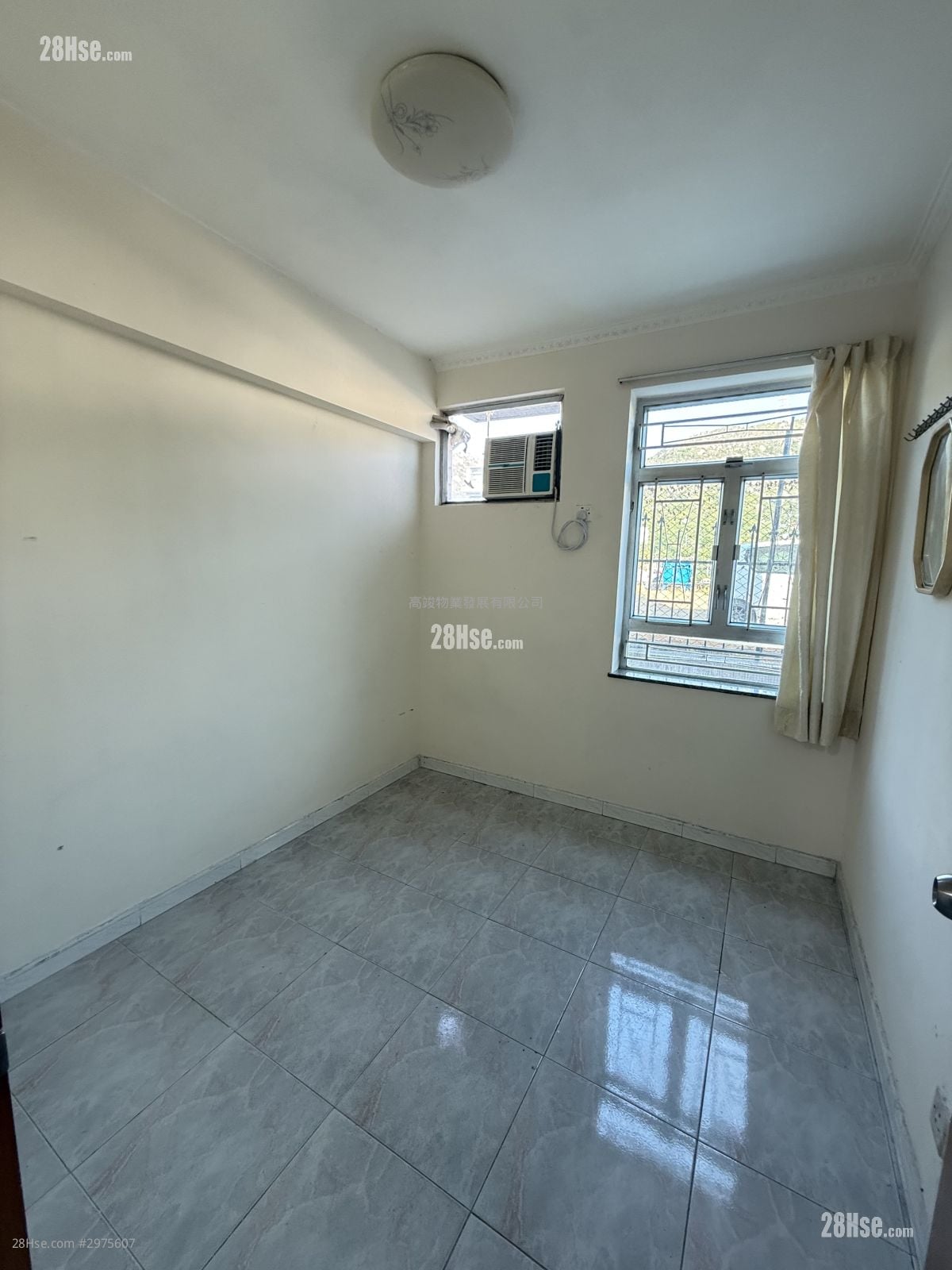 龙鼓滩 租盘 700 平方尺