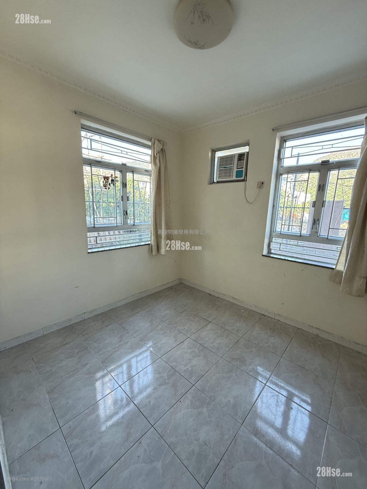 龙鼓滩 租盘 700 平方尺