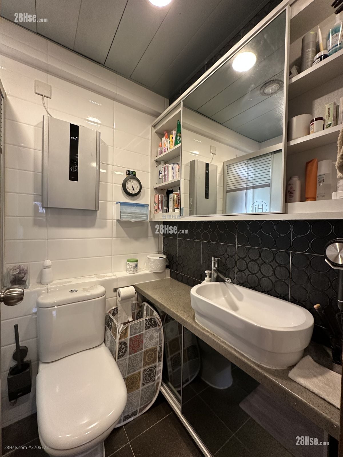 聚龍居 售盤 3 房 , 2 浴室 922 平方呎