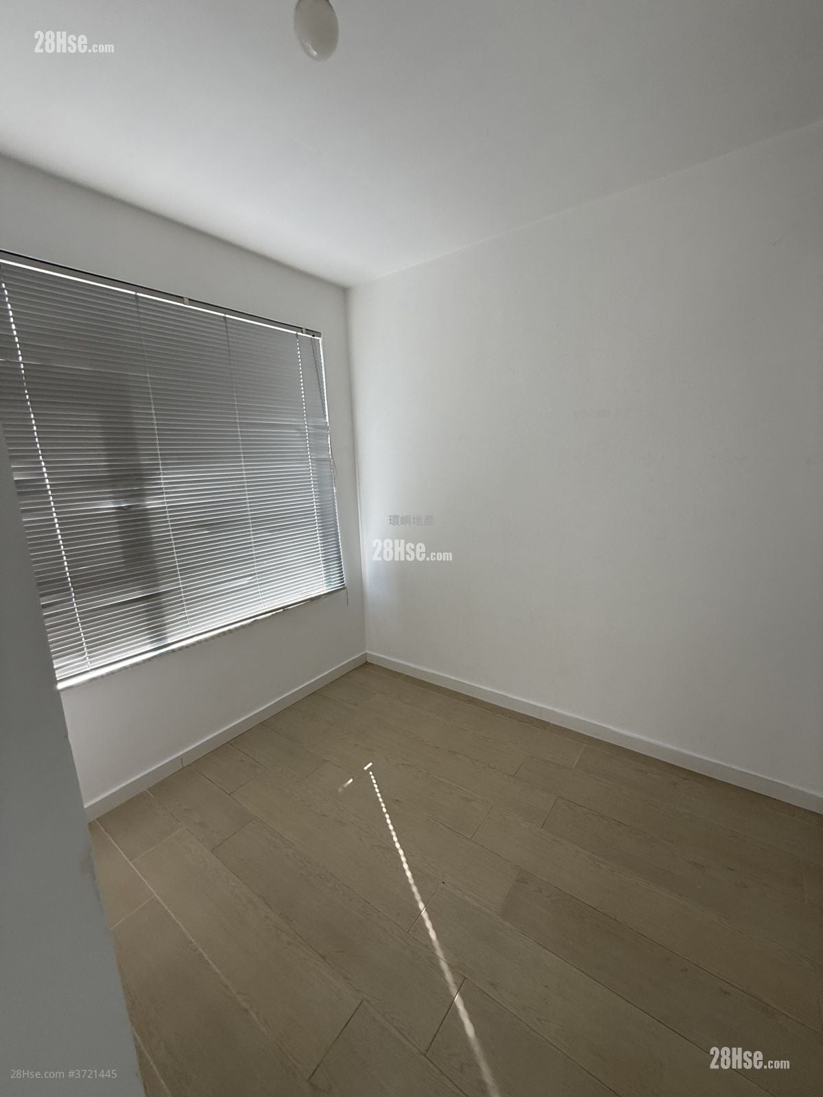 石榴布村 租盘 2 房 , 1 浴室 570 平方尺