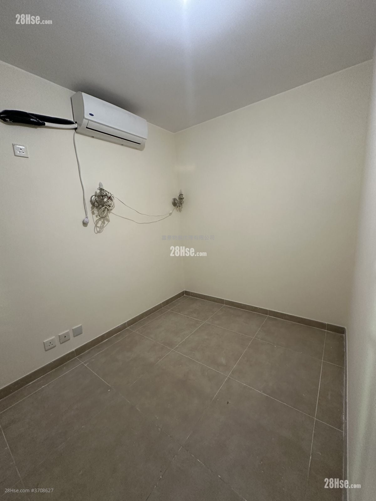 紫田村 租盘 1 房 , 1 浴室 350 平方尺