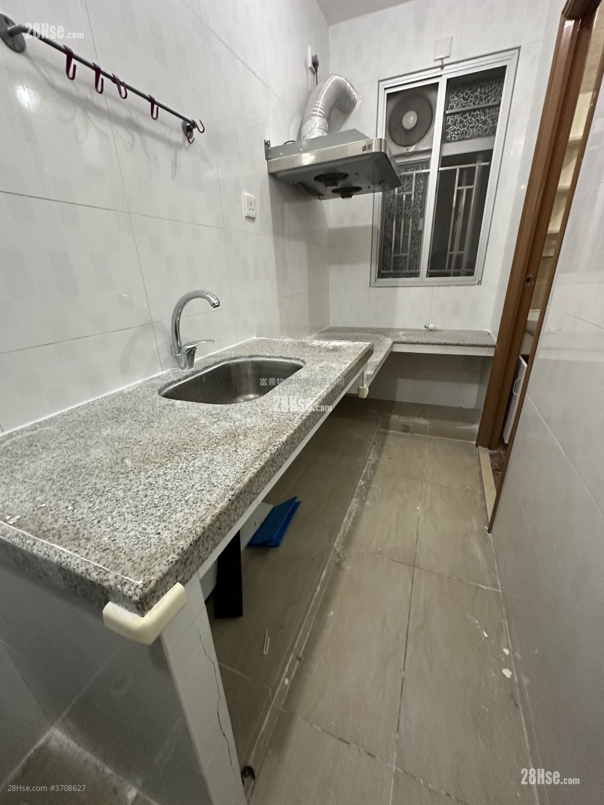 紫田村 租盘 1 房 , 1 浴室 350 平方尺