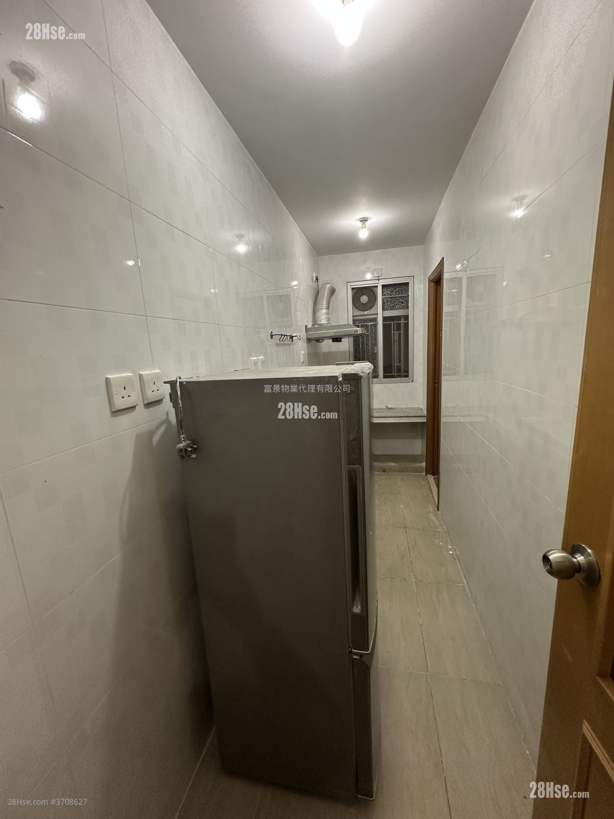 紫田村 租盘 1 房 , 1 浴室 350 平方尺