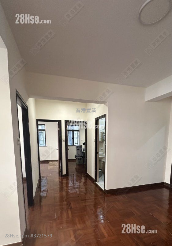 崇寧大廈 售盤 3 房 , 2 浴室 942 平方呎