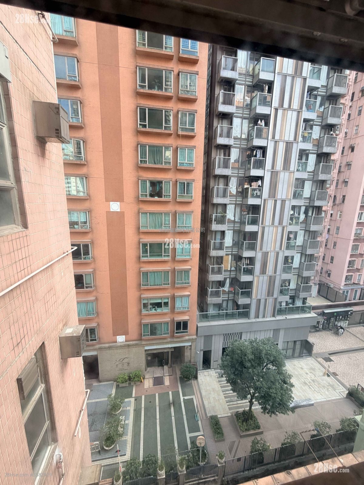 Jade Court Sell 224 ft²