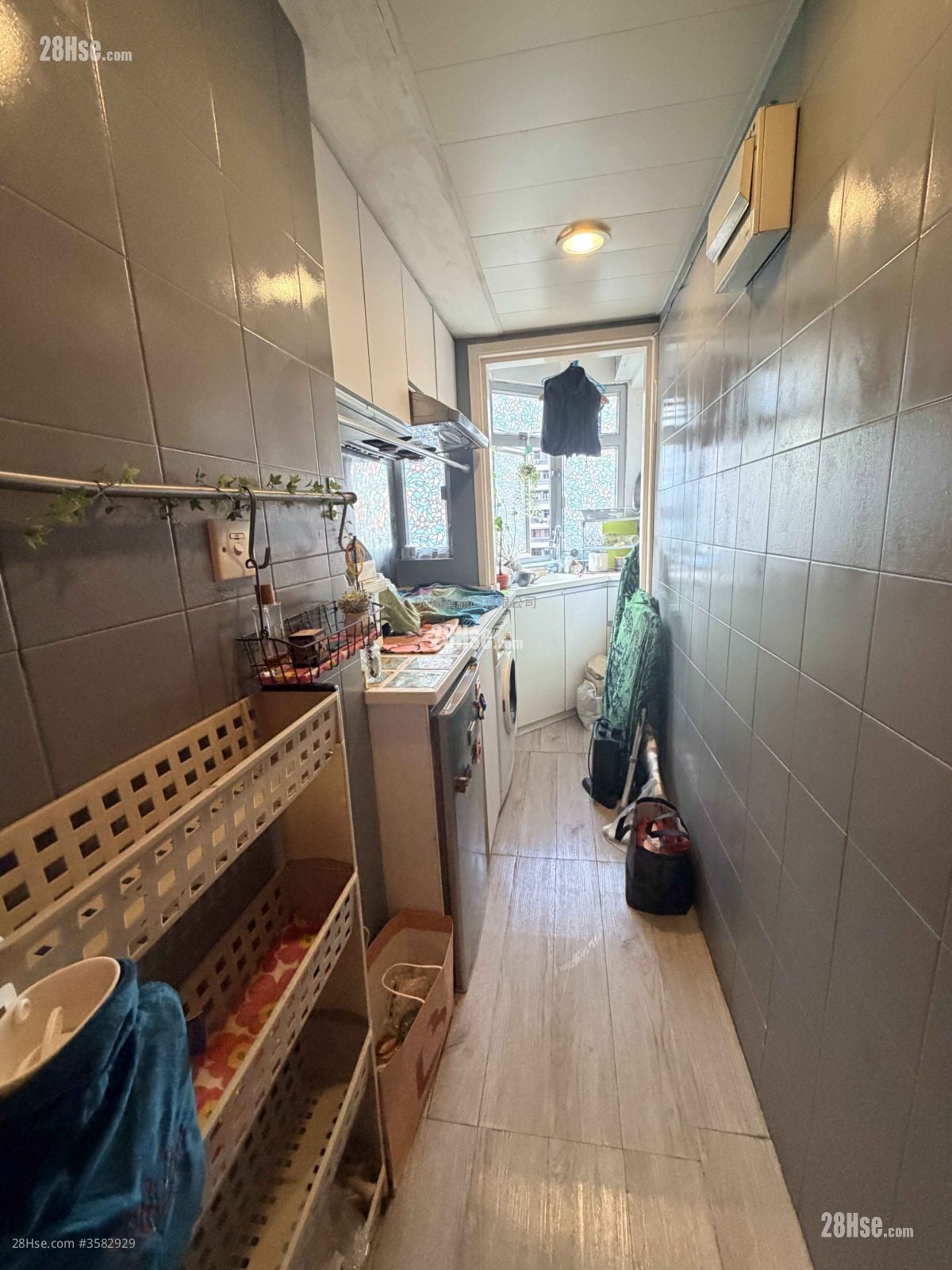 Jade Court Sell 224 ft²