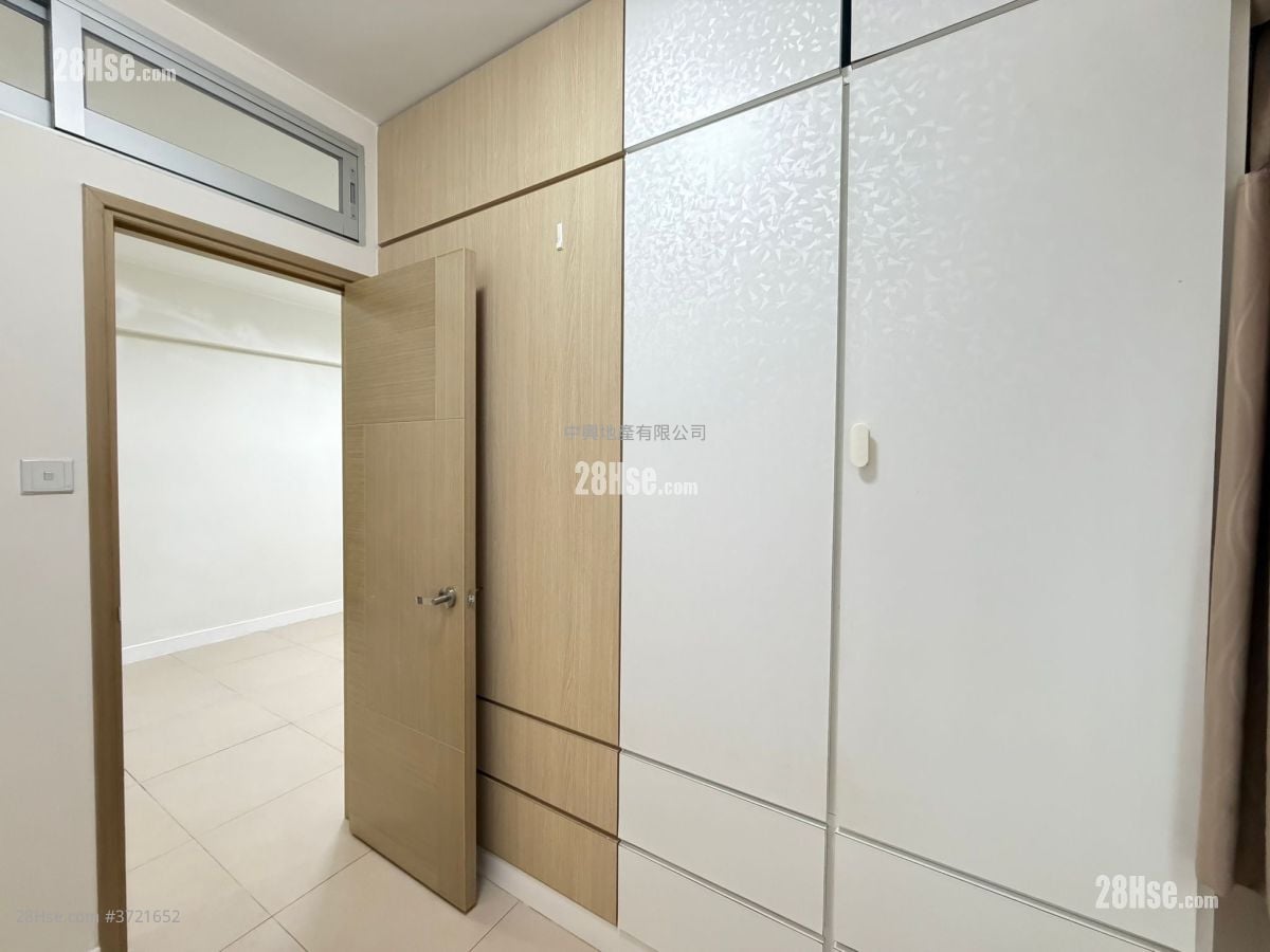 金阁大厦 租盘 2 房 , 1 浴室 358 平方尺