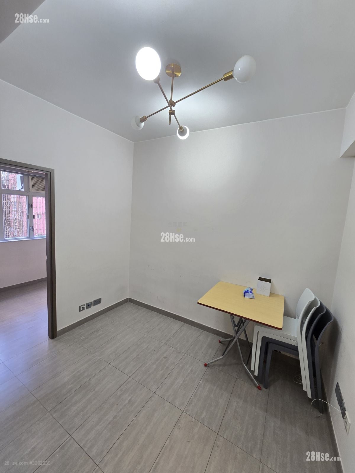 幸运大厦 租盘 2 房 , 1 浴室 265 平方尺