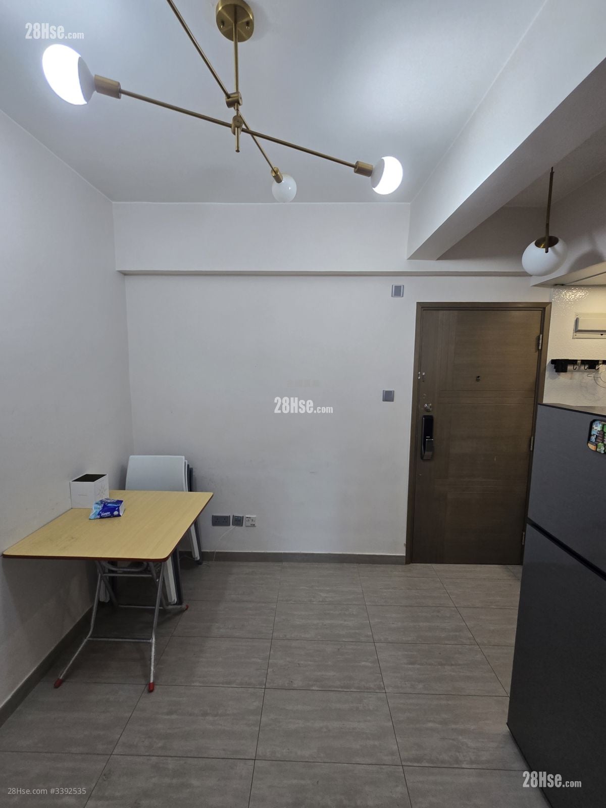 幸运大厦 租盘 2 房 , 1 浴室 265 平方尺