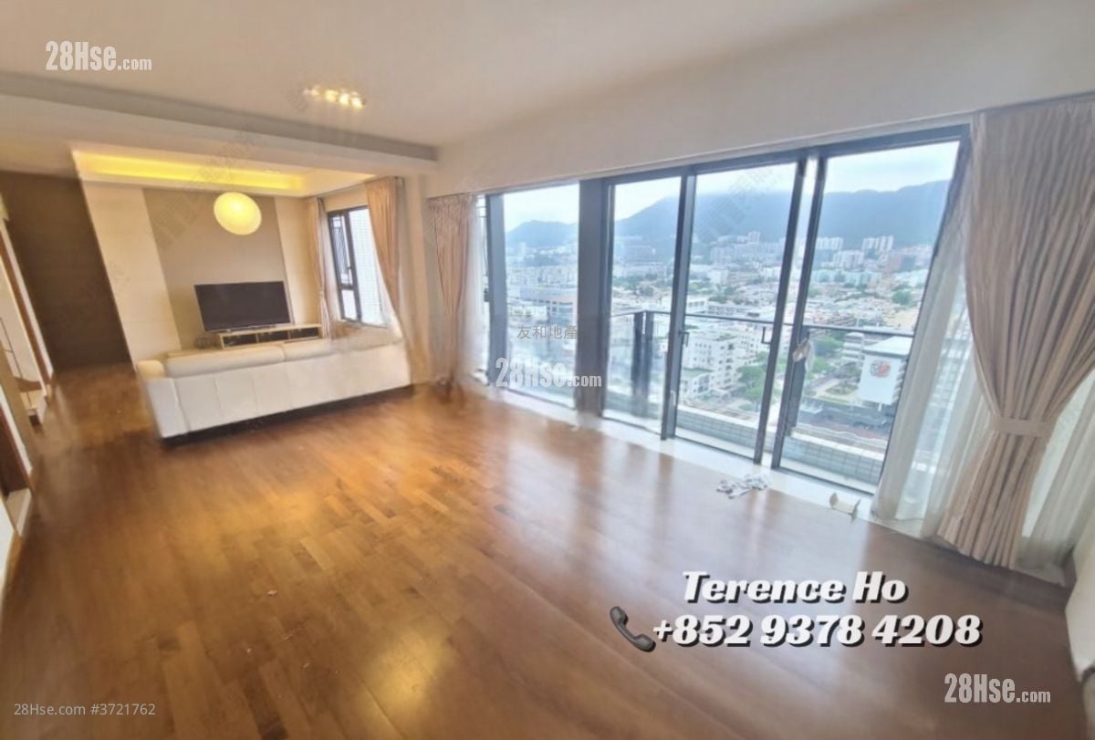 The Ultimate Rental 4 Bedrooms , 3 Bathrooms 1,860 ft²