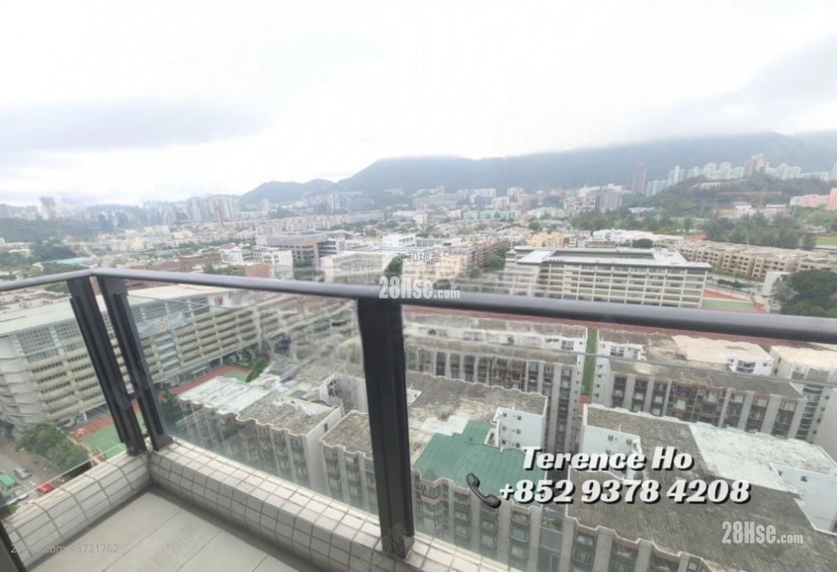 The Ultimate Rental 4 Bedrooms , 3 Bathrooms 1,860 ft²