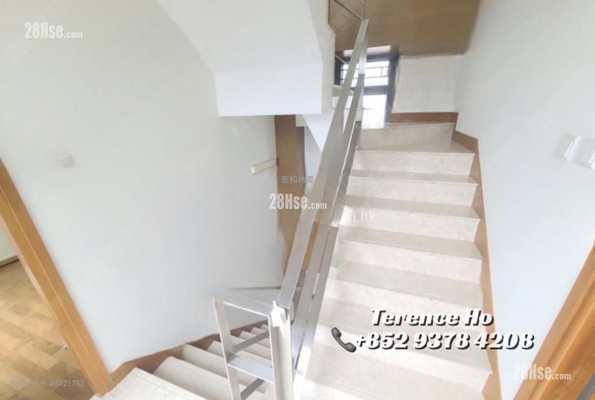 The Ultimate Rental 4 Bedrooms , 3 Bathrooms 1,860 ft²