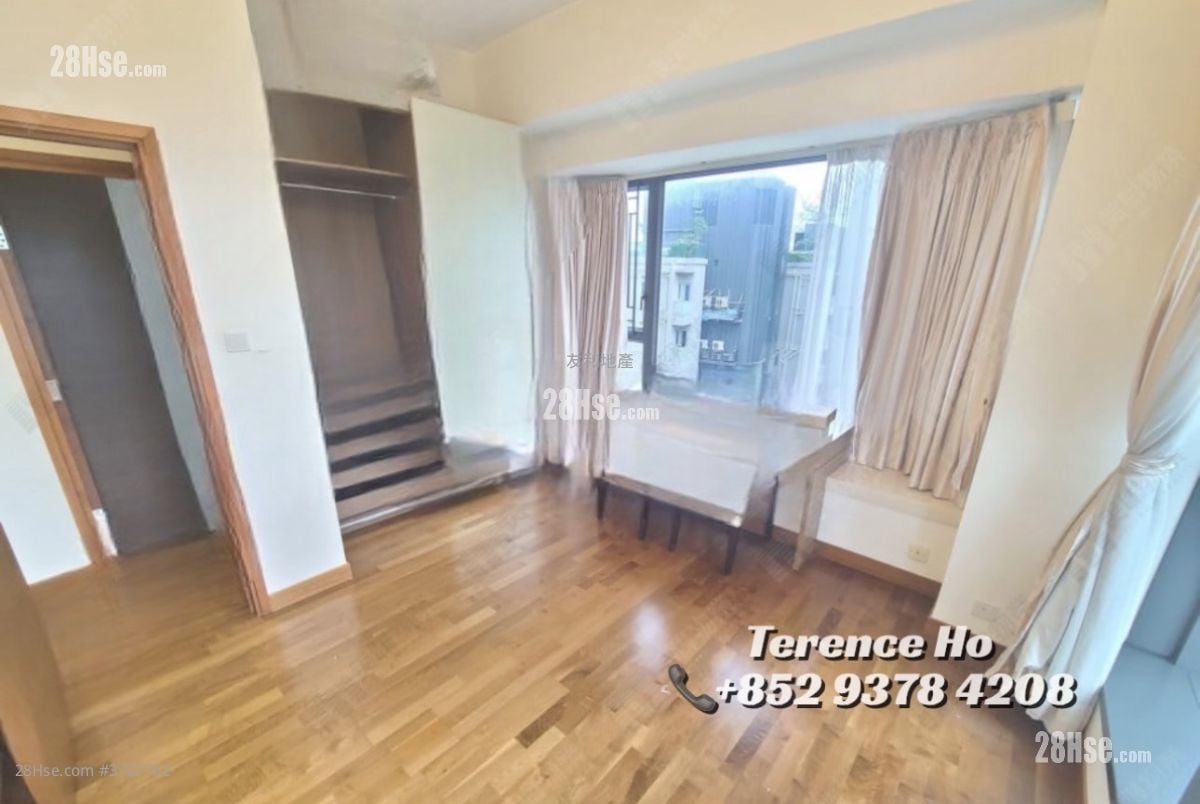 The Ultimate Rental 4 Bedrooms , 3 Bathrooms 1,860 ft²