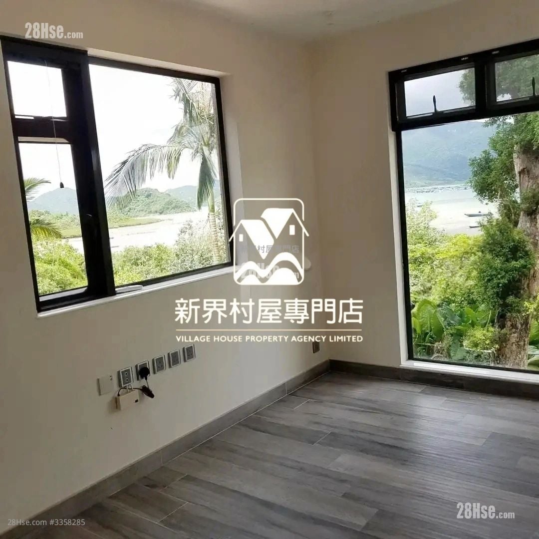 村屋 售盤 4 房 , 4 浴室 1,800 平方呎