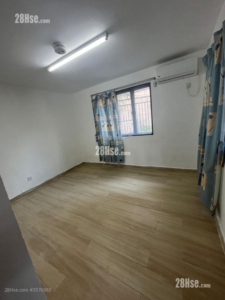 村屋 租盘 3 房 , 1 浴室 630 平方尺