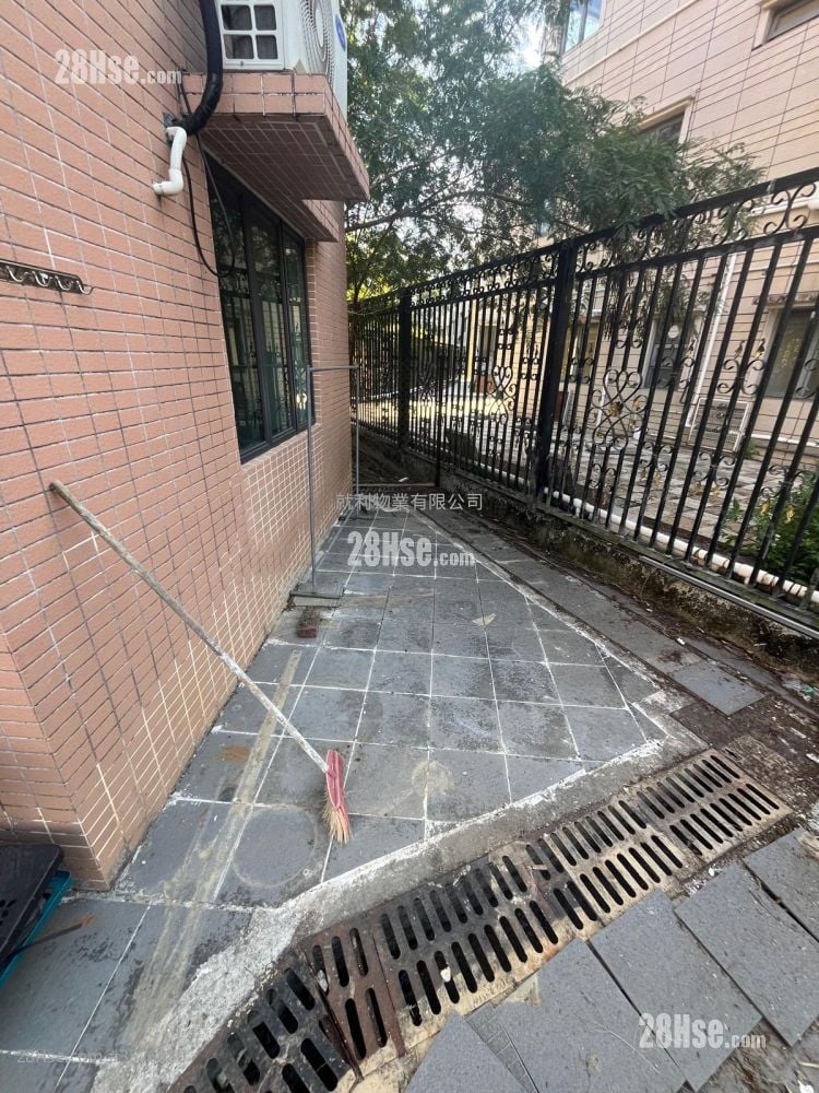 村屋 租盘 3 房 , 1 浴室 630 平方尺