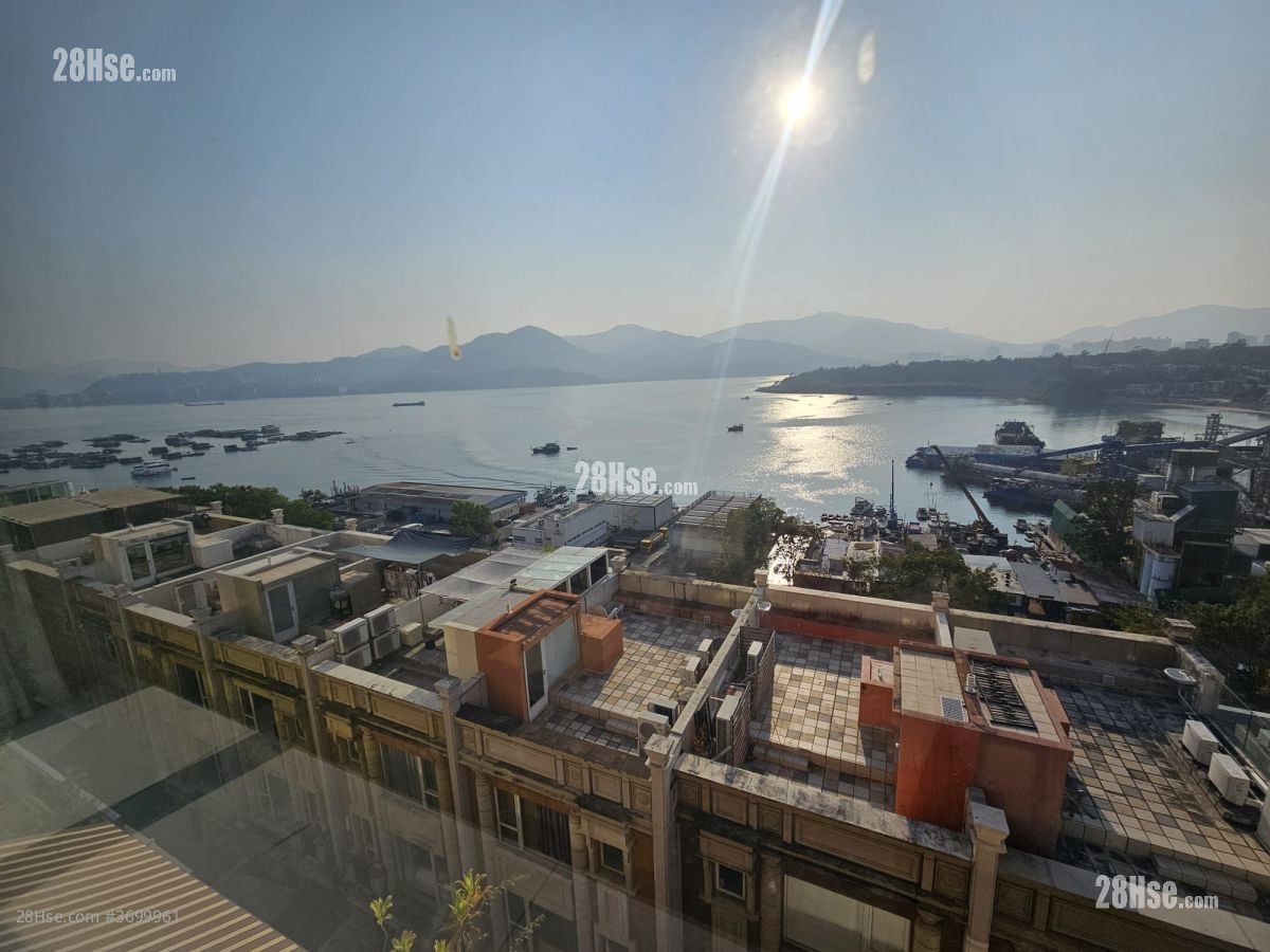 比华利山别墅 租盘 5+ 房 , 2 浴室 1,902 平方尺