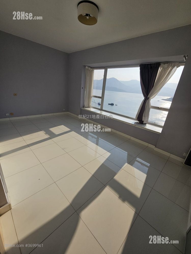 比华利山别墅 租盘 5+ 房 , 2 浴室 1,902 平方尺