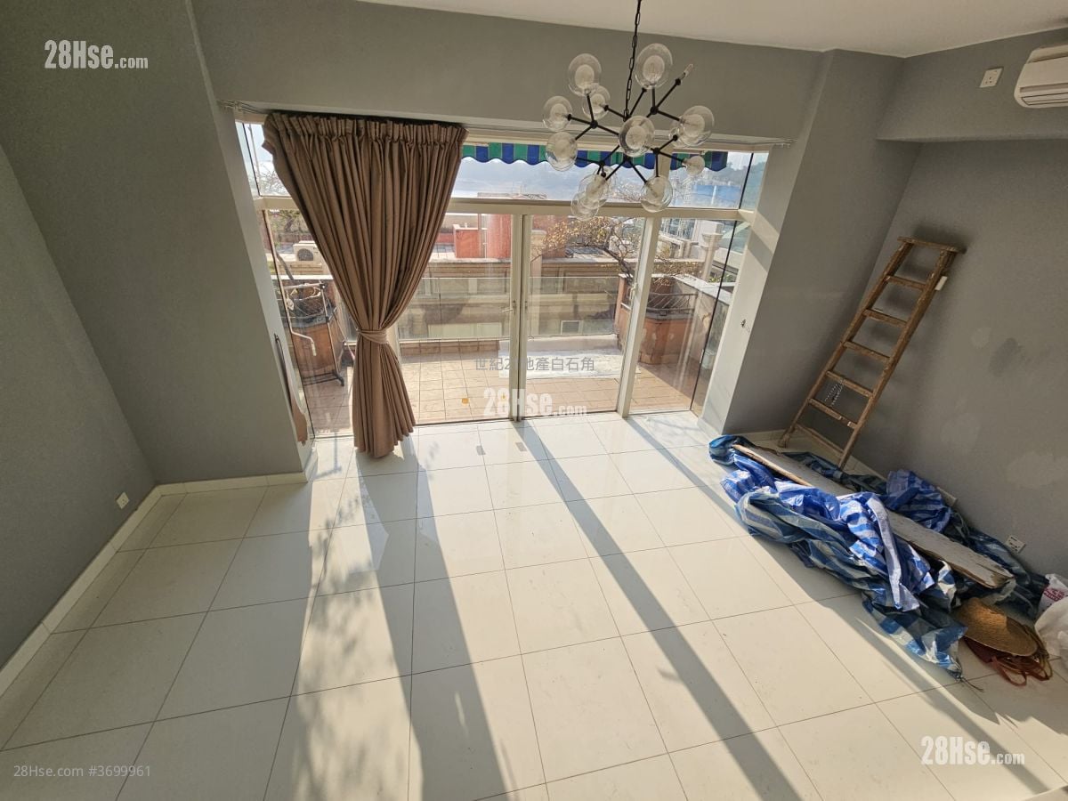 比华利山别墅 租盘 5+ 房 , 2 浴室 1,902 平方尺