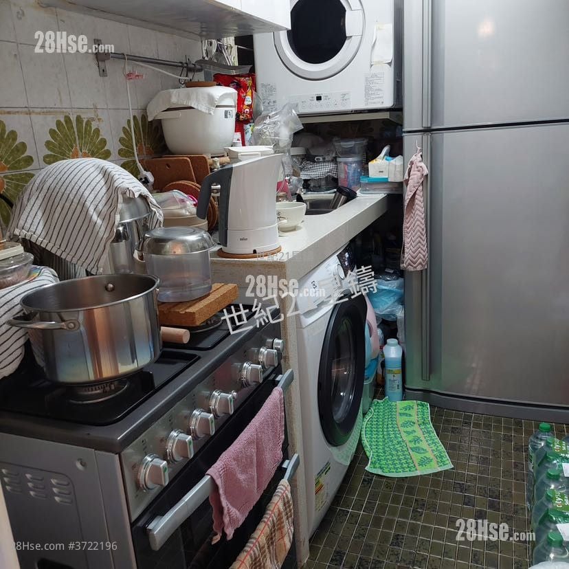 Chi Fu Fa Yuen Sell 2 Bedrooms , 1 Bathroom 439 ft²