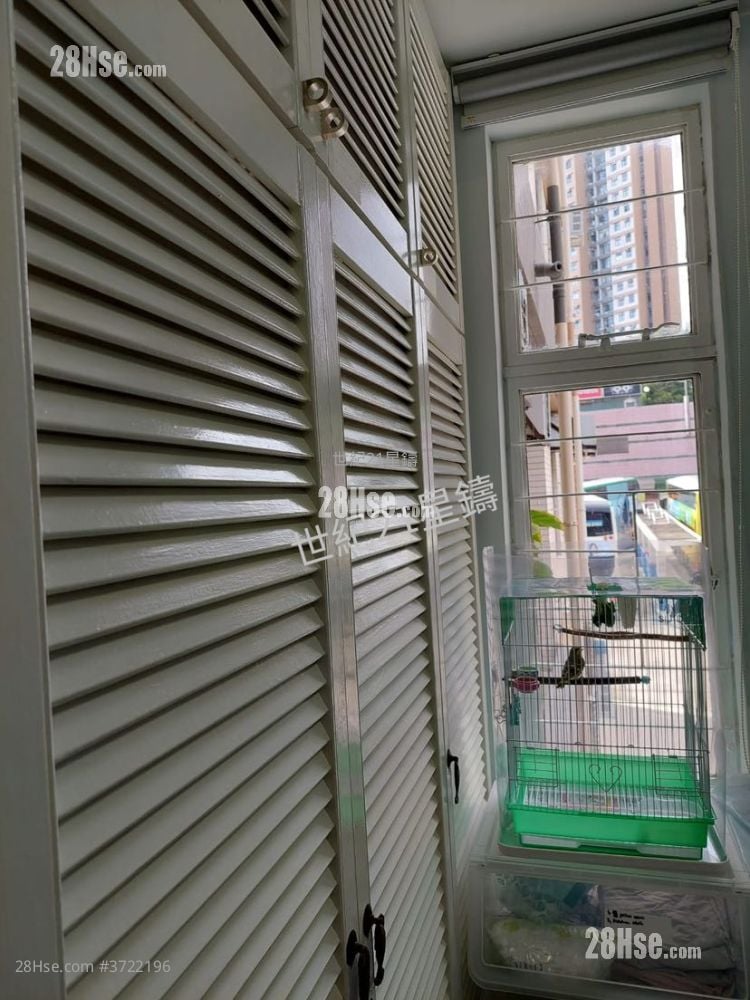 Chi Fu Fa Yuen Sell 2 Bedrooms , 1 Bathroom 439 ft²