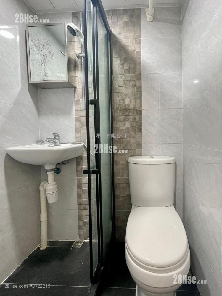 渣菲大厦 租盘 开放式间隔 , 1 浴室 160 平方尺