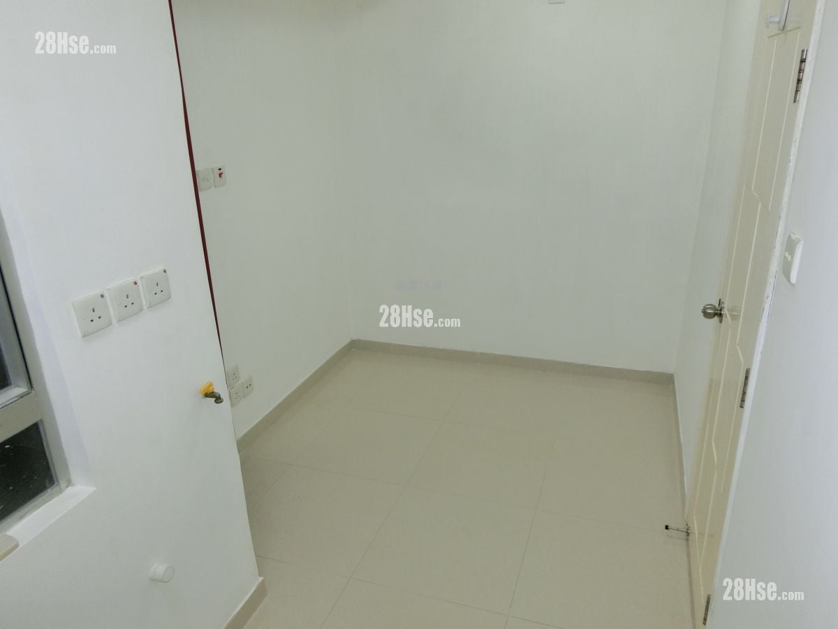 Wang Wah Mansion Rental Studio , 1 Bathroom 110 ft²