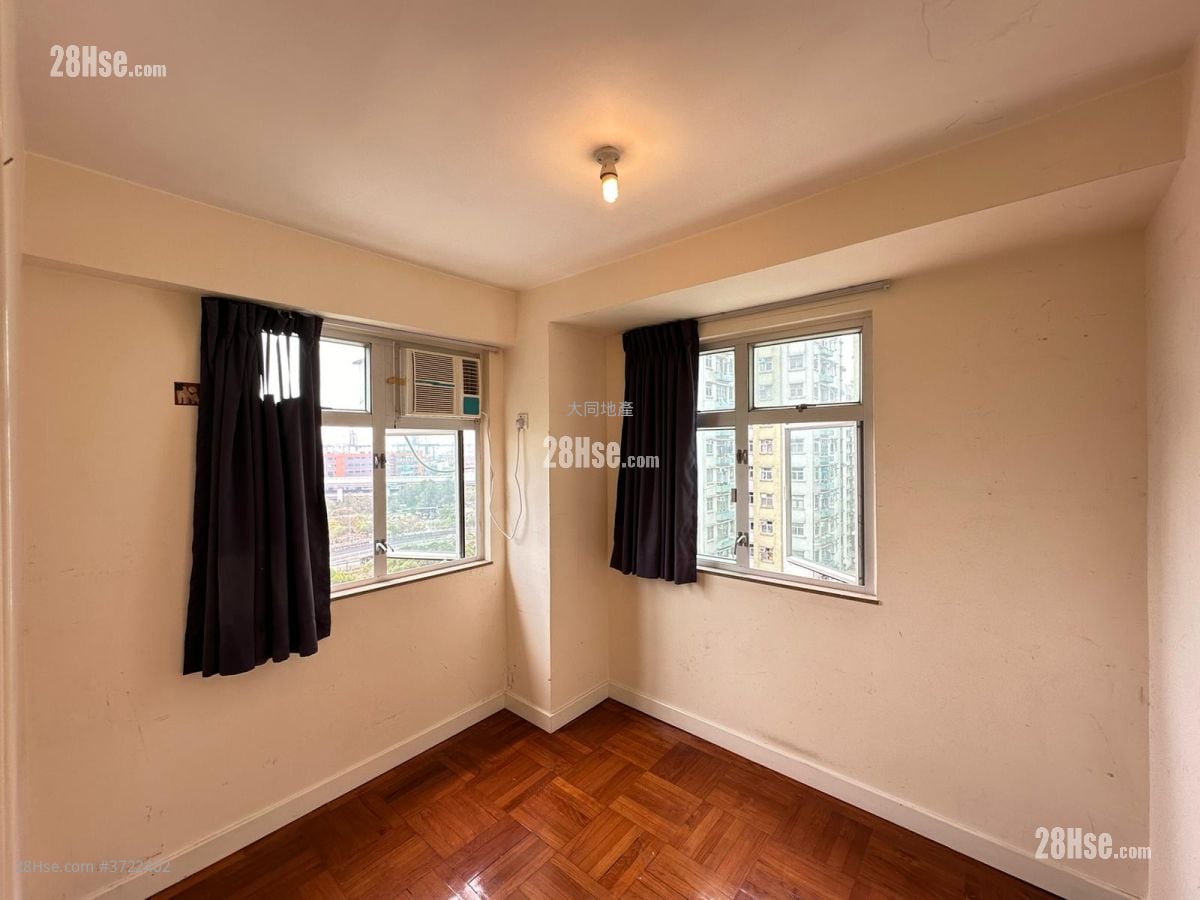 Ching Lai Court Rental 2 Bedrooms , 1 Bathroom 426 ft²