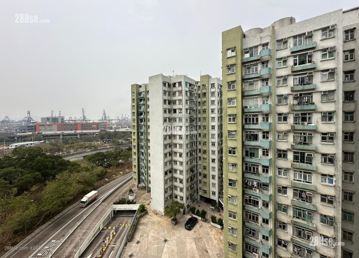 Ching Lai Court Rental 2 Bedrooms , 1 Bathroom 426 ft²