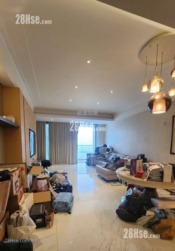 南区左岸 售盘 4 房 , 3 浴室 1,787 平方尺