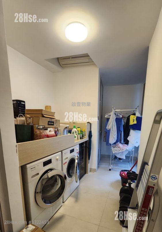 南区左岸 售盘 4 房 , 3 浴室 1,787 平方尺