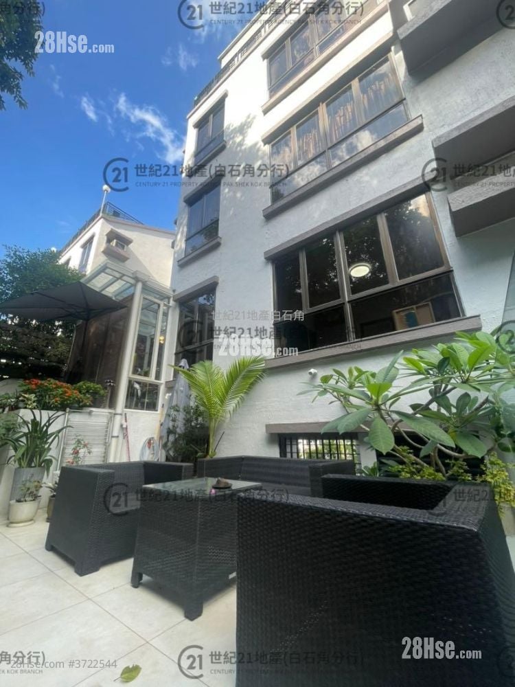 新翠山庄 售盘 2 房 , 2 浴室 916 平方尺