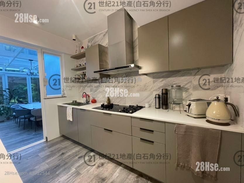 新翠山庄 售盘 2 房 , 2 浴室 916 平方尺