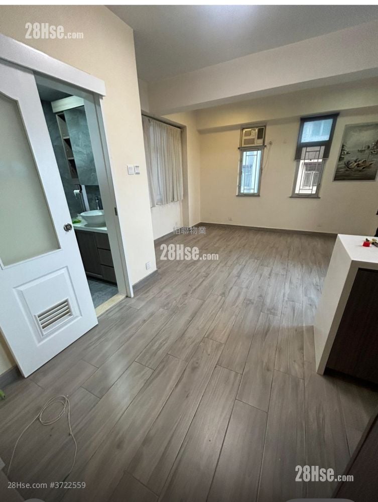 Nan Hai Mansion Sell 2 Bedrooms , 1 Bathroom 306 ft²