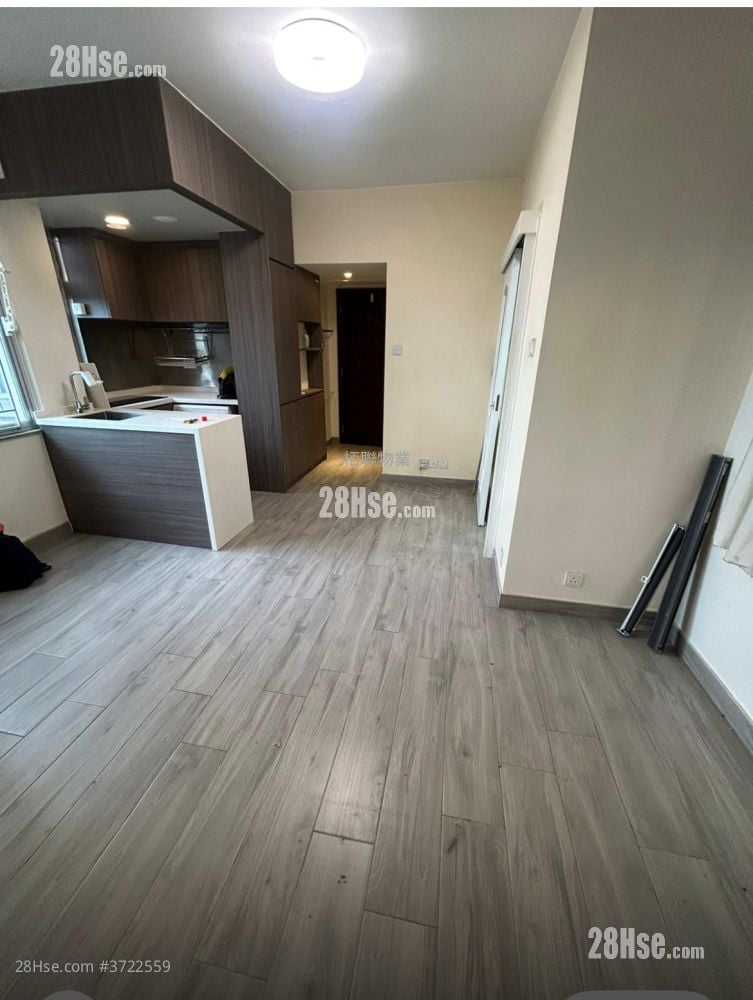 Nan Hai Mansion Sell 2 Bedrooms , 1 Bathroom 306 ft²