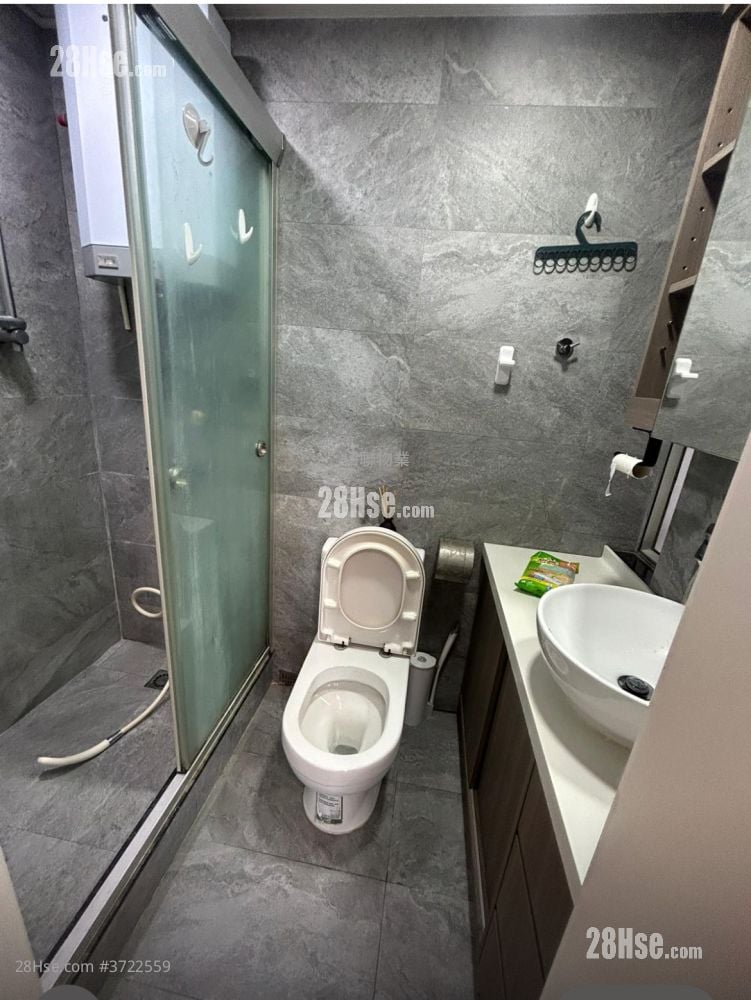 Nan Hai Mansion Sell 2 Bedrooms , 1 Bathroom 306 ft²