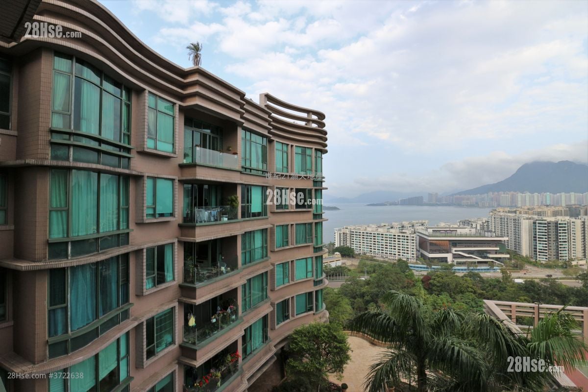 Deerhill Bay Sell 4 Bedrooms , 3 Bathrooms 1,403 ft²