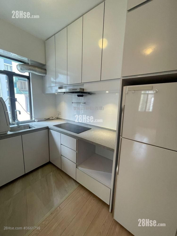 Welland Building Sell 2 Bedrooms , 1 Bathroom 425 ft²