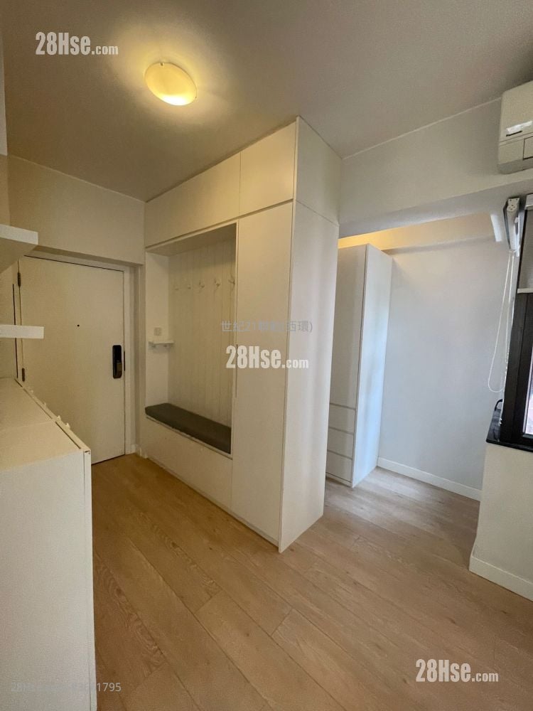 Welland Building Sell 2 Bedrooms , 1 Bathroom 425 ft²