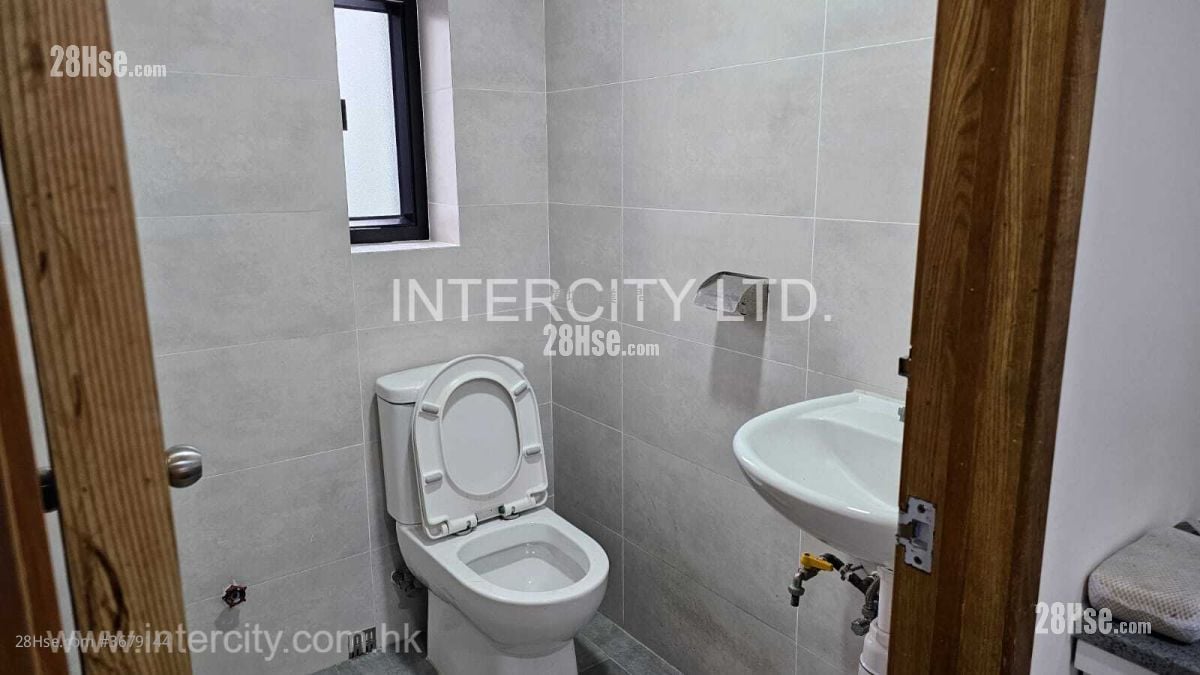 Alliance Building Rental Studio , 1 Toilet