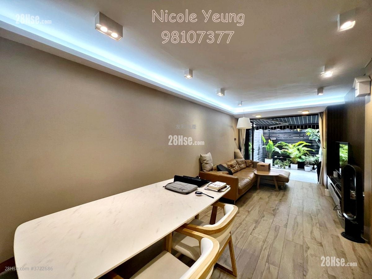 金翠苑 售盤 2 房 , 2 浴室 653 平方呎